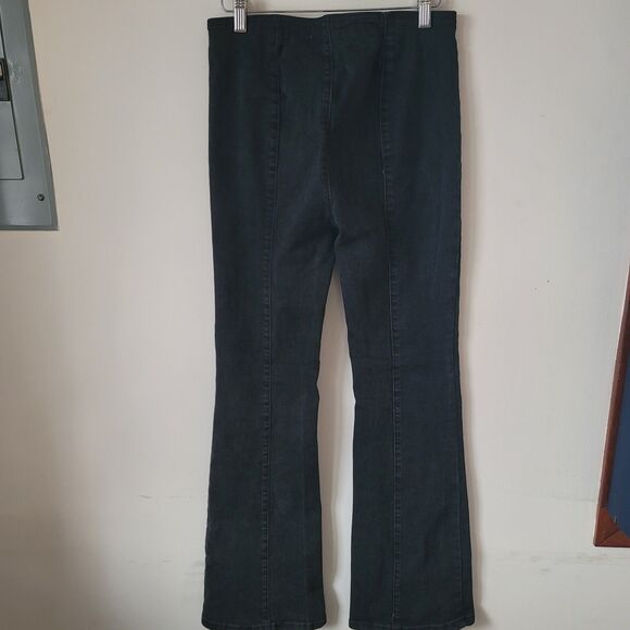 Free people slim Pull-On Flare Seamed Jeans Size 26 Black Retro Neutral Mid Rise - Picture 8 of 9
